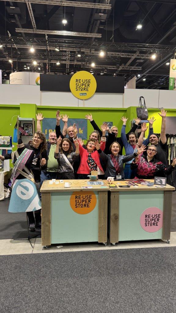 Foto: SenMVKU/Re-Use-Superstore